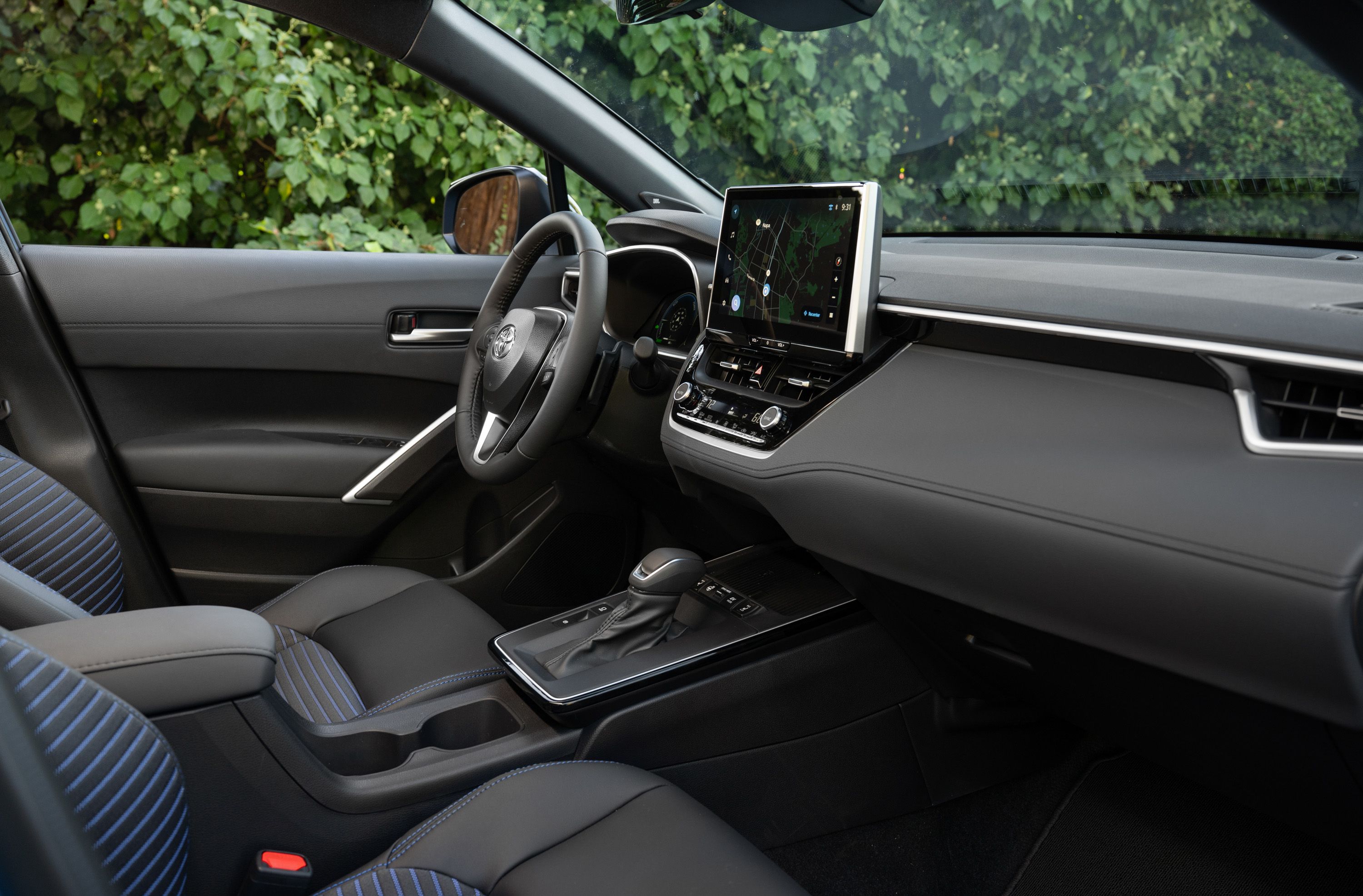 تویوتا کرولا کراس هیبرید ۲۰۲۶ | 2020 Toyota Corolla Cross Hybrid