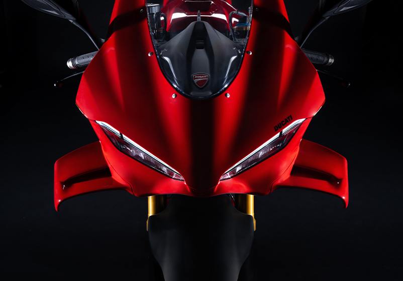 معرفی-Ducati-Panigale-V4-هیولای-ایتالیایی-دنیای-اسپرت